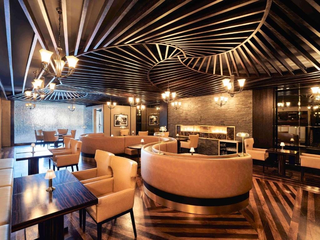 Hotel bar