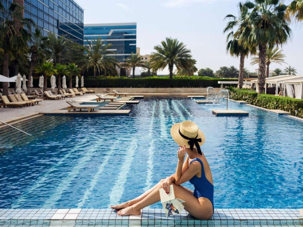 Hotel pool 2
