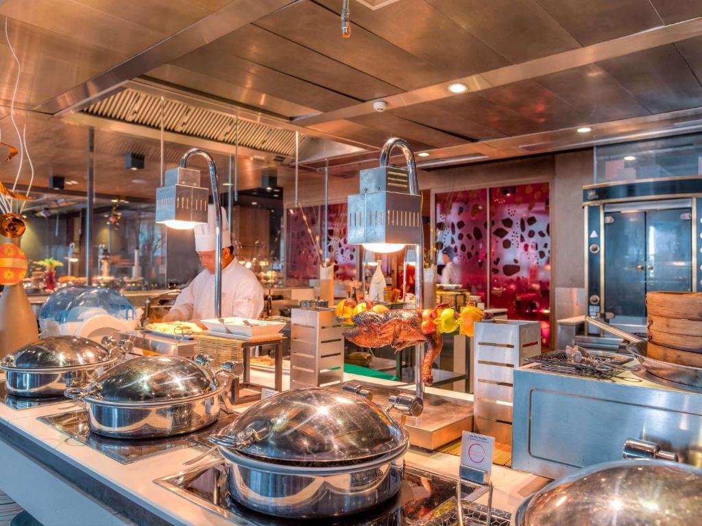 Restaurant cuisine