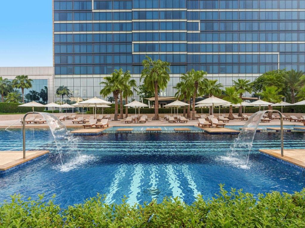 Hotel pool